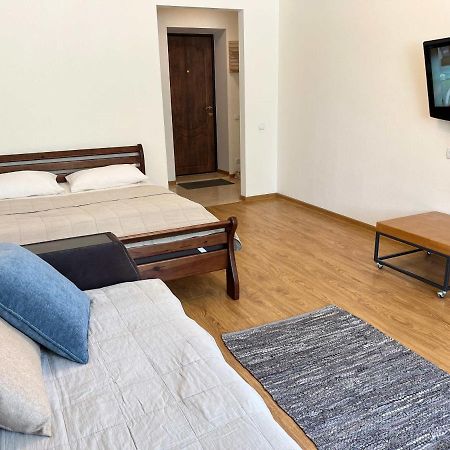 New Apartment "Family Estate" Камианец-Подилский Екстериор снимка